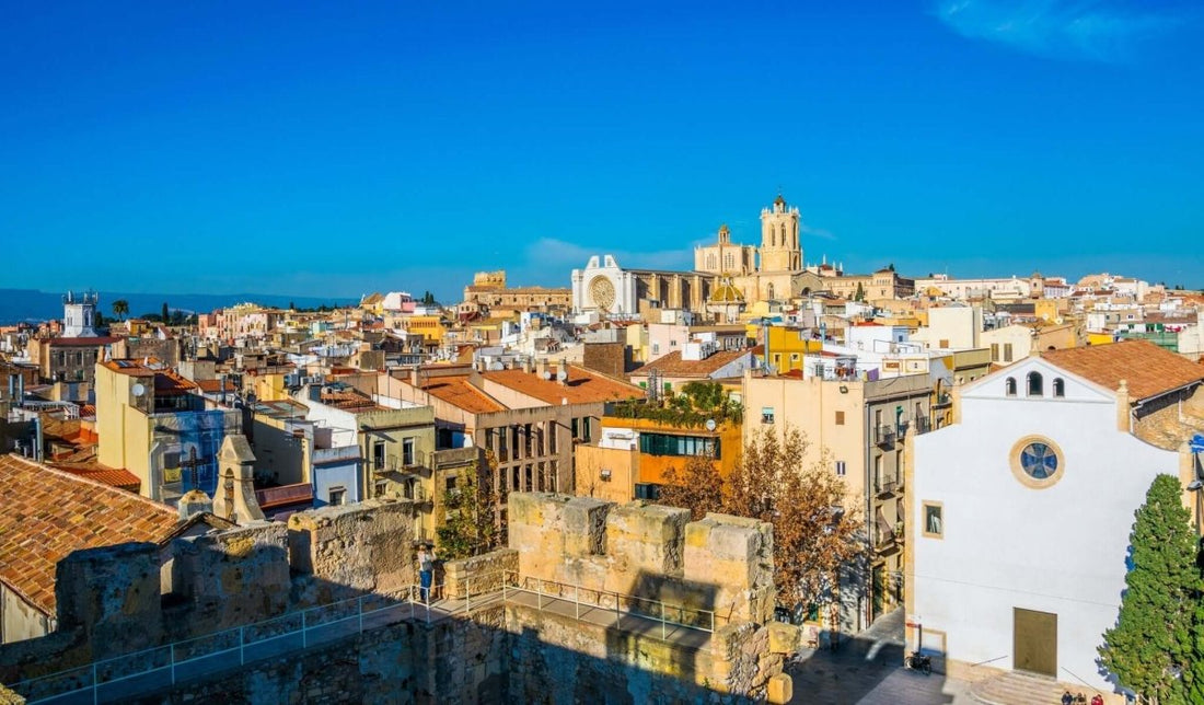 Tarragona: El horizonte de piedra que florece entre el mar y el tiempo
