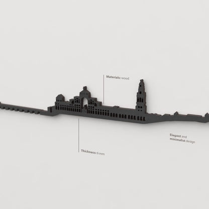 Decoración mural con acabado negro en la silueta skyline de Córdoba.