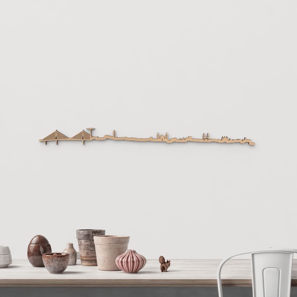 Silueta skyline de Cádiz en madera color marrón para decoración mural.
