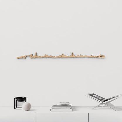 Silueta skyline de Camprodon en madera color marrón para decoración mural.