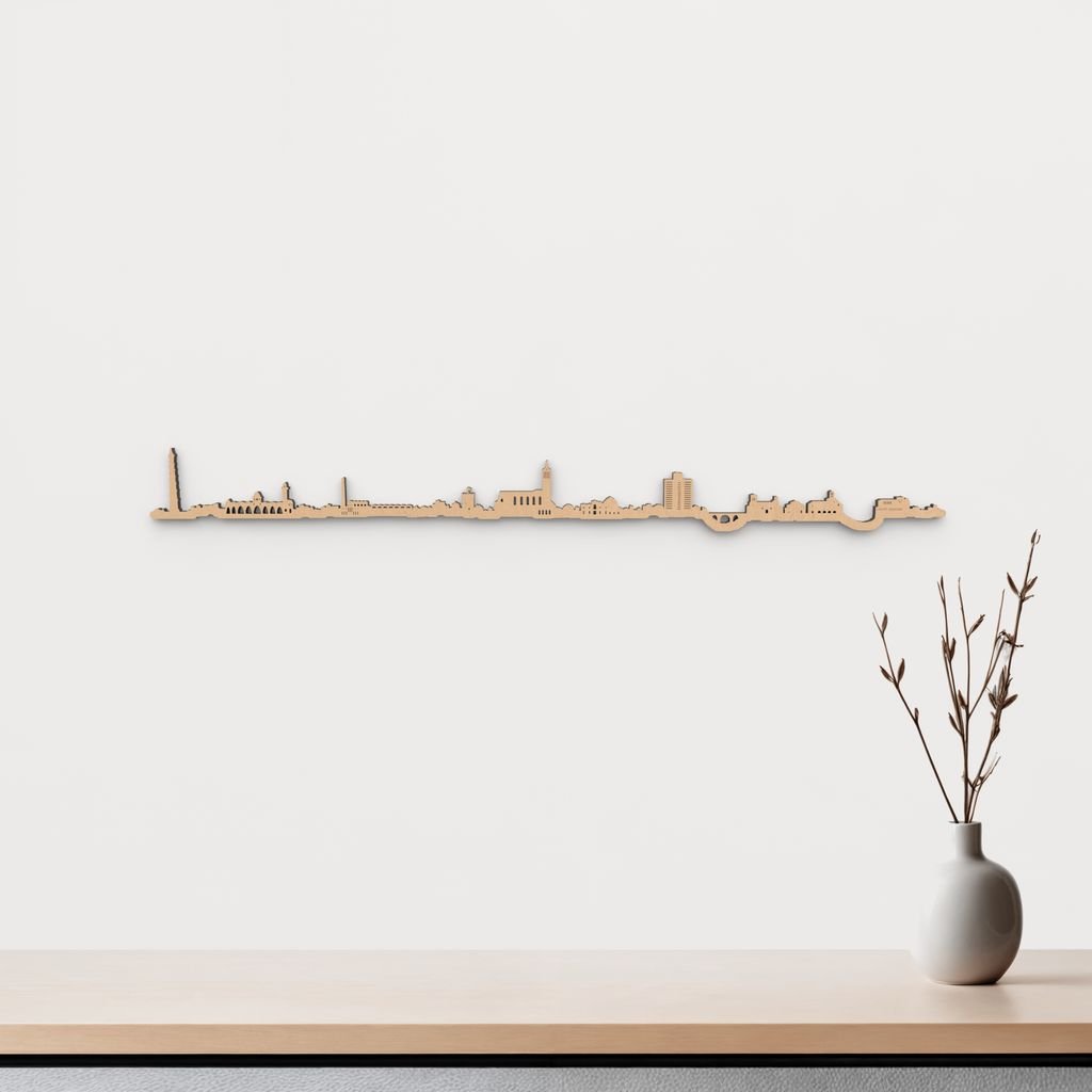 Silueta skyline de Terrassa en madera de abedul color marrón para decoración mural.