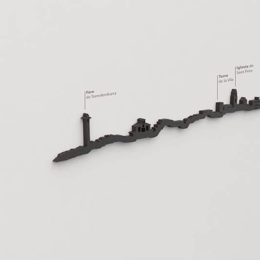 Skyline Torredembarra – detalle de Faro de Torredembarra en madera negra.
