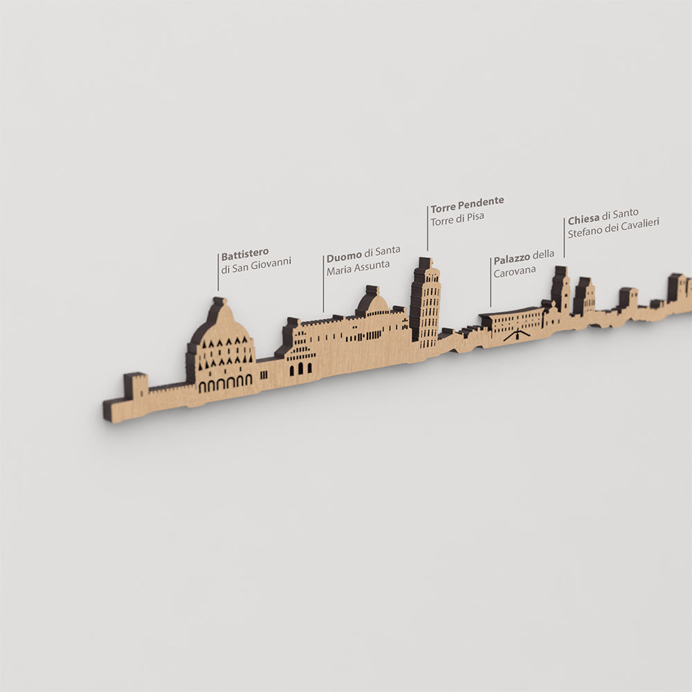 Skyline Pisa – detalle de Palazzo della Carovana en madera marrón.