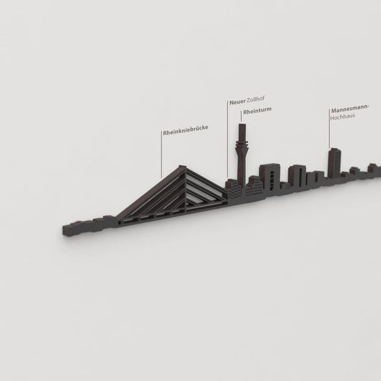 Skyline Dusseldorf – detalle del Rheinturm en madera negra.