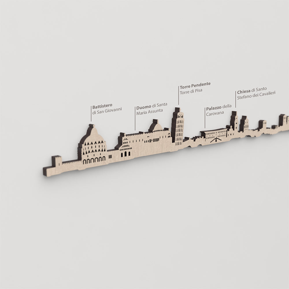 Skyline Pisa – primer plano de Torre Pendente en madera natural.