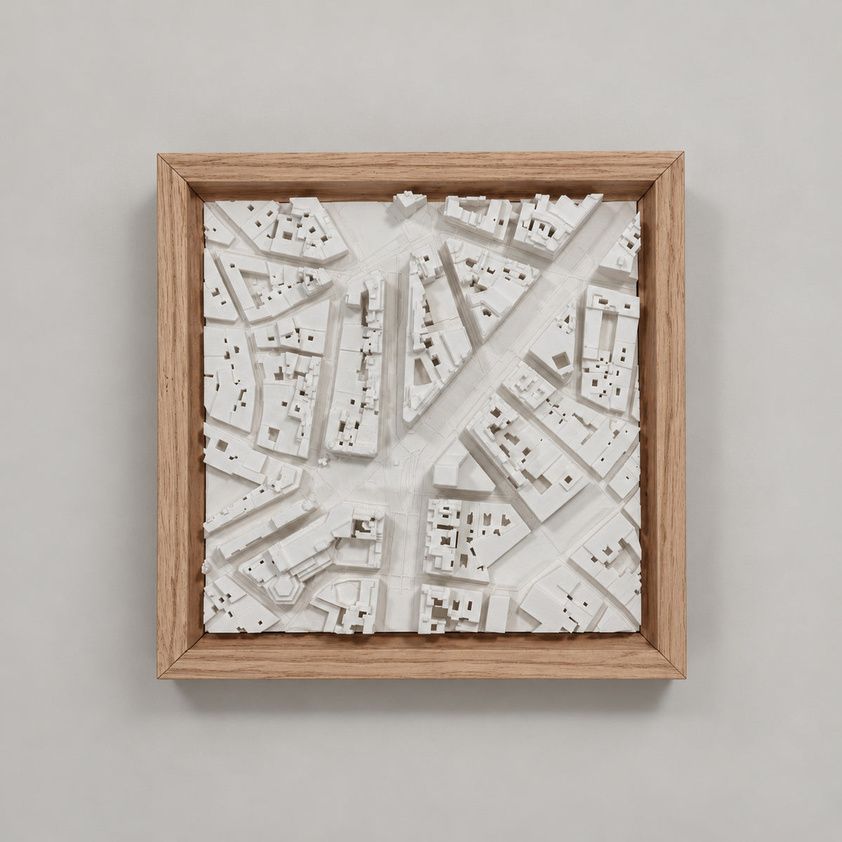 Madrid Cityscape Callao y Gran Vía: vista cenital de la maqueta 3D con marco de madera