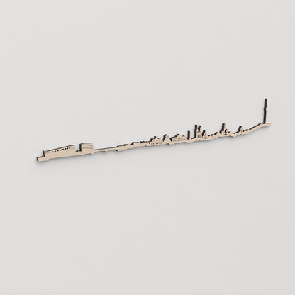 Regalo original: silueta skyline Stuttgart en madera natural.