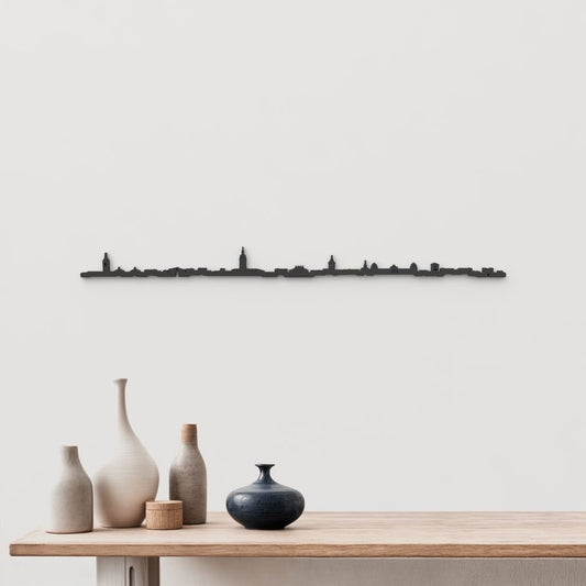Silueta skyline de Ciudad Real en madera color negro para decoración mural.