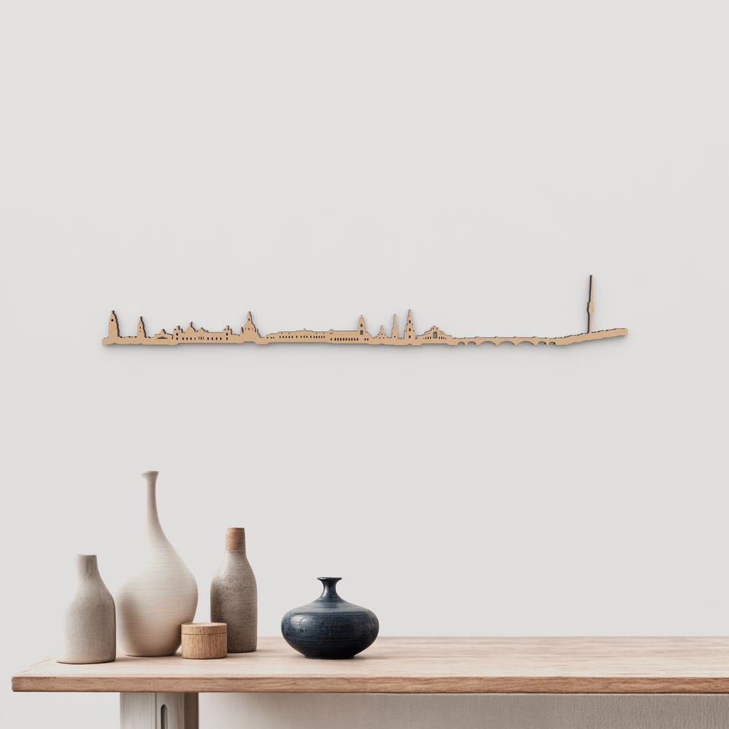 Skyline Dresden de madera marrón para decoración de pared.