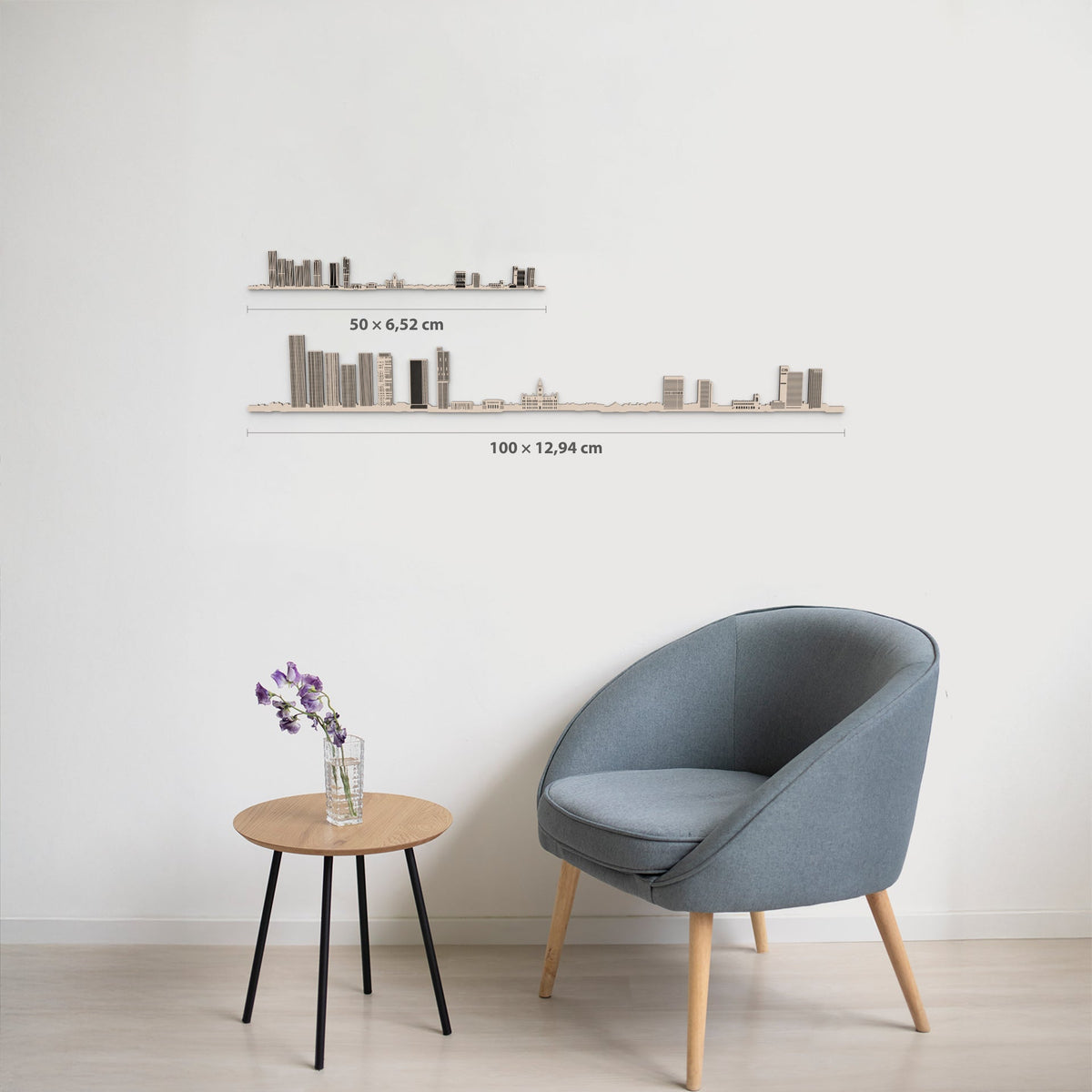 Comparativa de tamaños del skyline de Manchester en acabado natural: 50 cm y 100 cm de ancho, con alturas proporcionales y grosor de 6 mm.