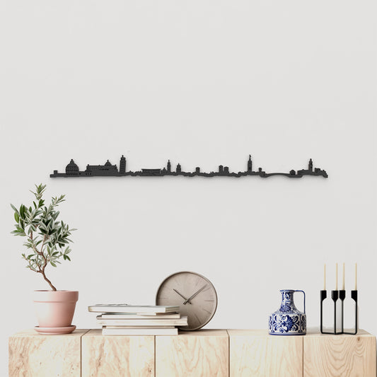 Skyline Pisa de madera negra, silueta decorativa de pared.