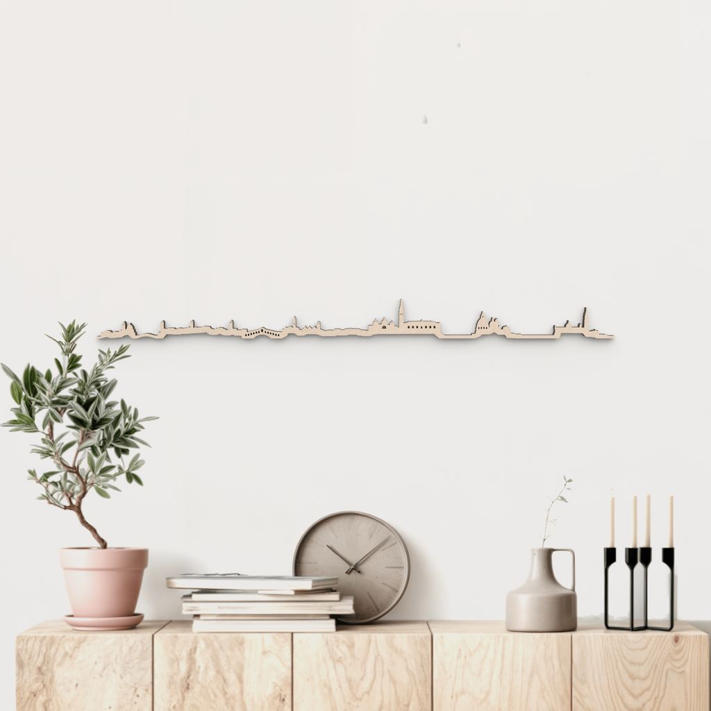 Silueta skyline de Venezia en madera de abedul natural para decoración mural.