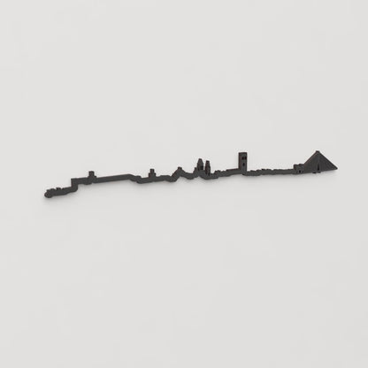Perspectiva lateral del skyline Badajoz en madera negra.